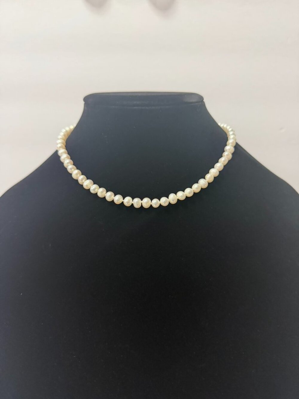 Cultured Fresh Water Pearl Necklace Sterling Silver Hand Knotted 16"